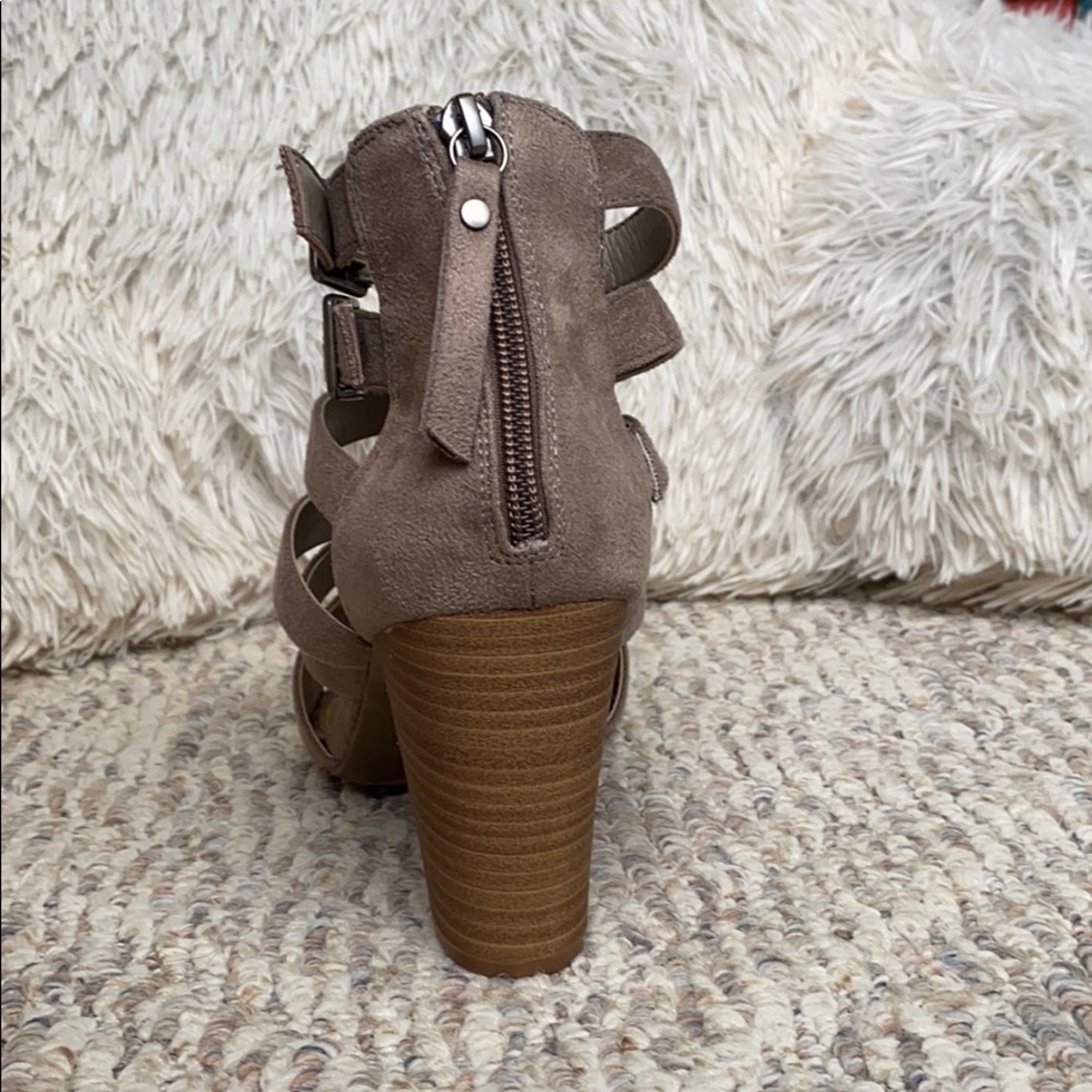 Universal Thread Block Strappy Heels - image 2